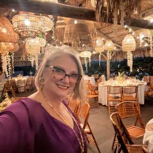 Meet your Posher, Carole